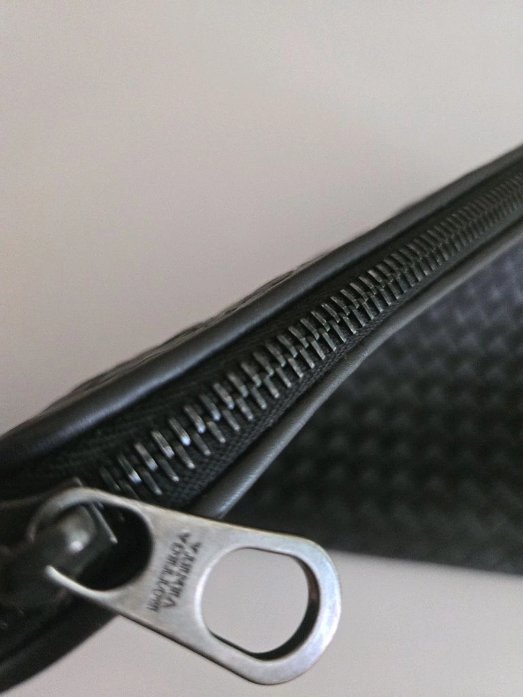 BOTTEGA VENETA 보테가 베네타 인트레치아토 파우치/클러치백 이미지