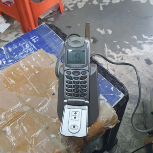폴더폰 삼섬 SCH A200 2G폰 소장폰 이미지
