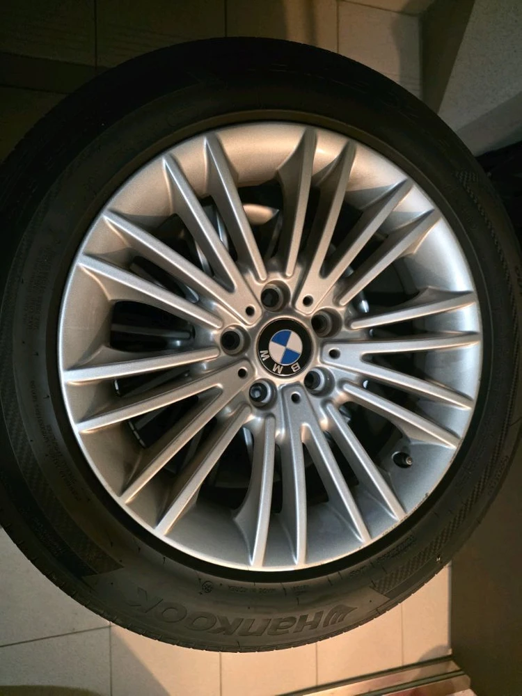 BMW F10 5시리즈 LCI 17인치 휠타이어 - 안심되는 중고거래