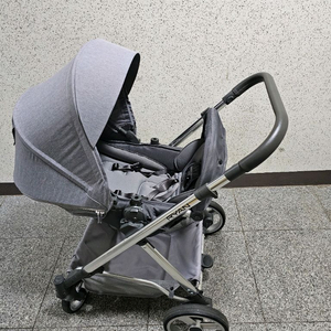 리안 솔로 절충형 유모차 이미지