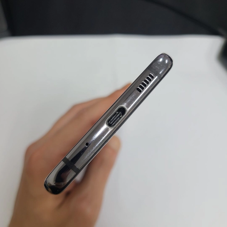 갤럭시퀀텀2 블랙 128GB SK 6램 기능정상 215152 이미지
