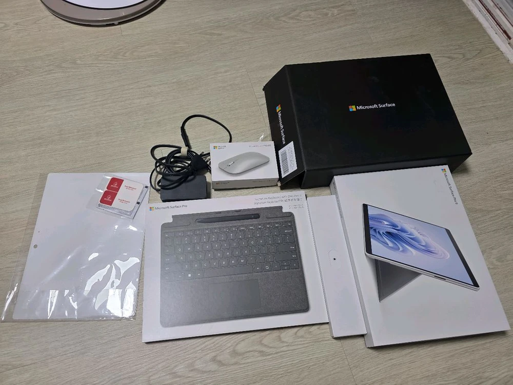 서피스프로9 키보드, 마우스, 펜, 케이스 포함 이미지