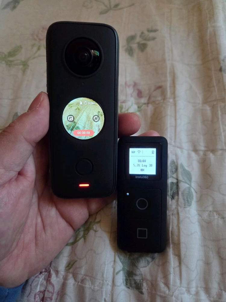 insta360 x2 본체+기타 팝니다. 이미지