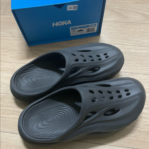 호카 오라 리커버리 뮬 블랙 250 이미지