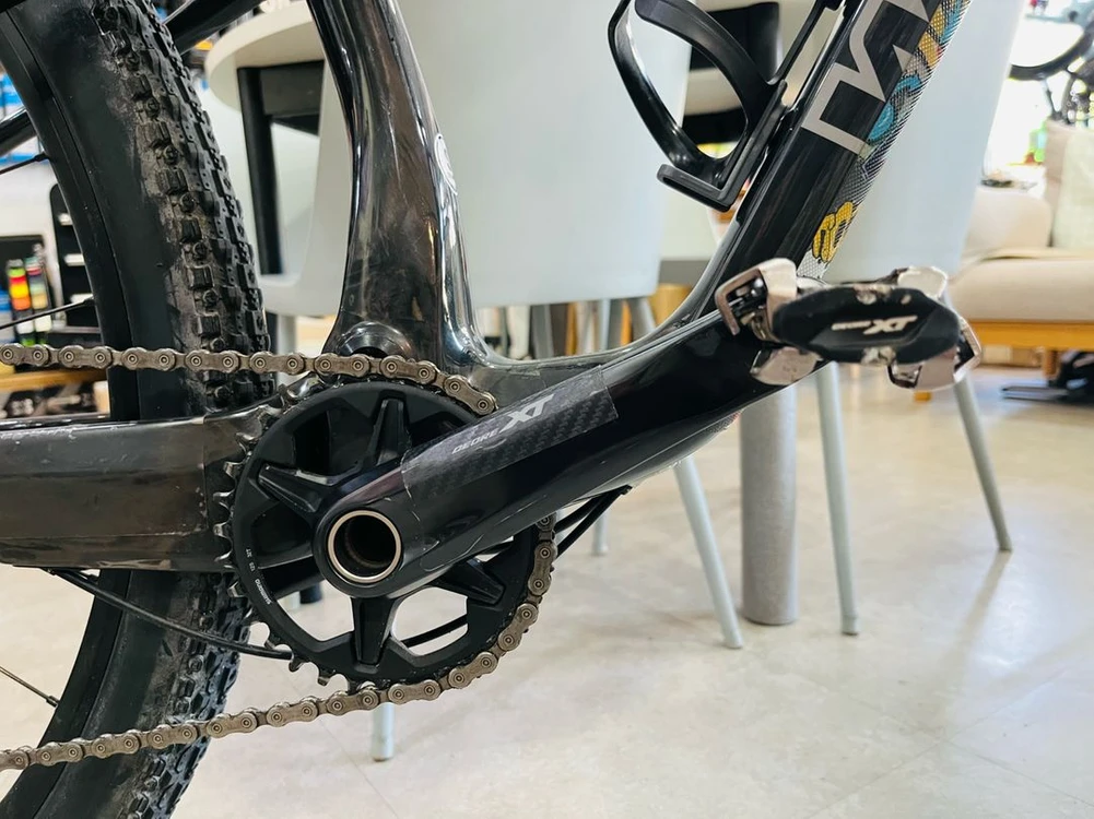 위아위스 알페카 풀카본 MTB 자전거 이미지