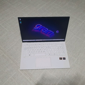 엘지 그램 ai 모델임 15z80t ga7wk 싸게 팝니다