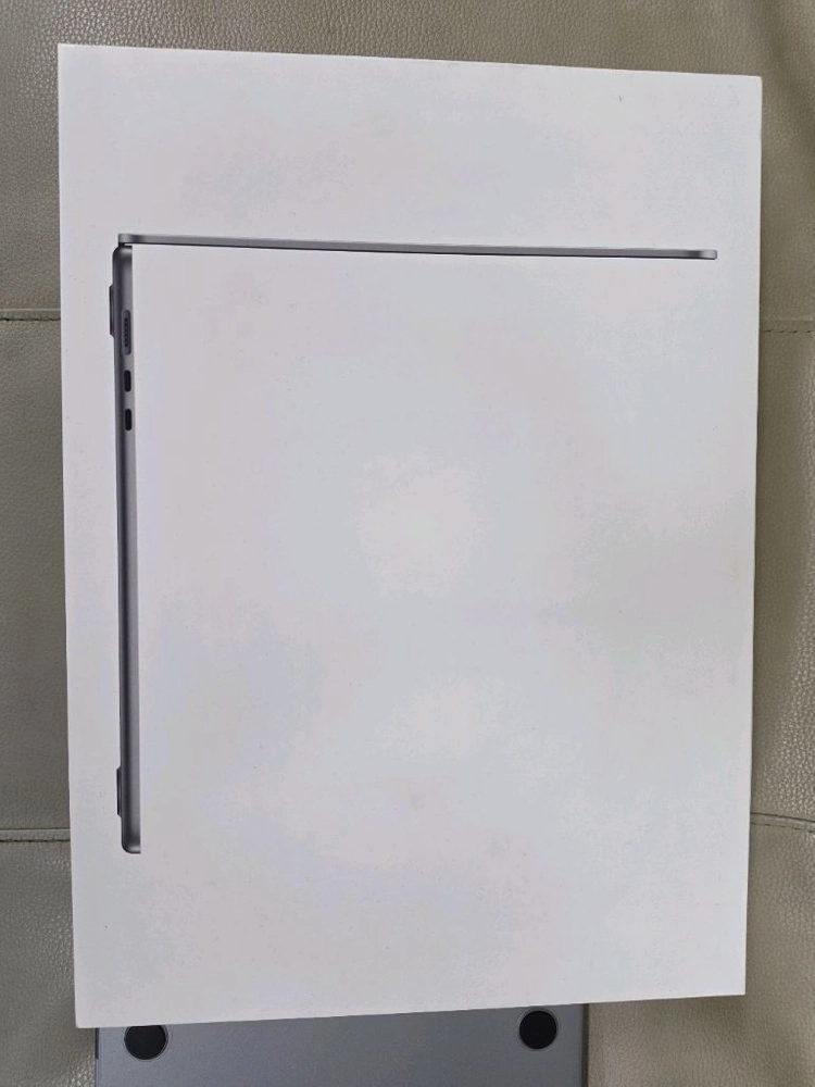 맥북에어 15인치 M3 16G 512ssd 풀박스 SS급 - 안심되는 중고거래