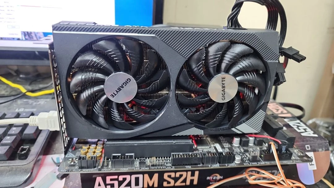 기가바이트 RTX 3060 8G 판매합니다. - 안심되는 중고거래
