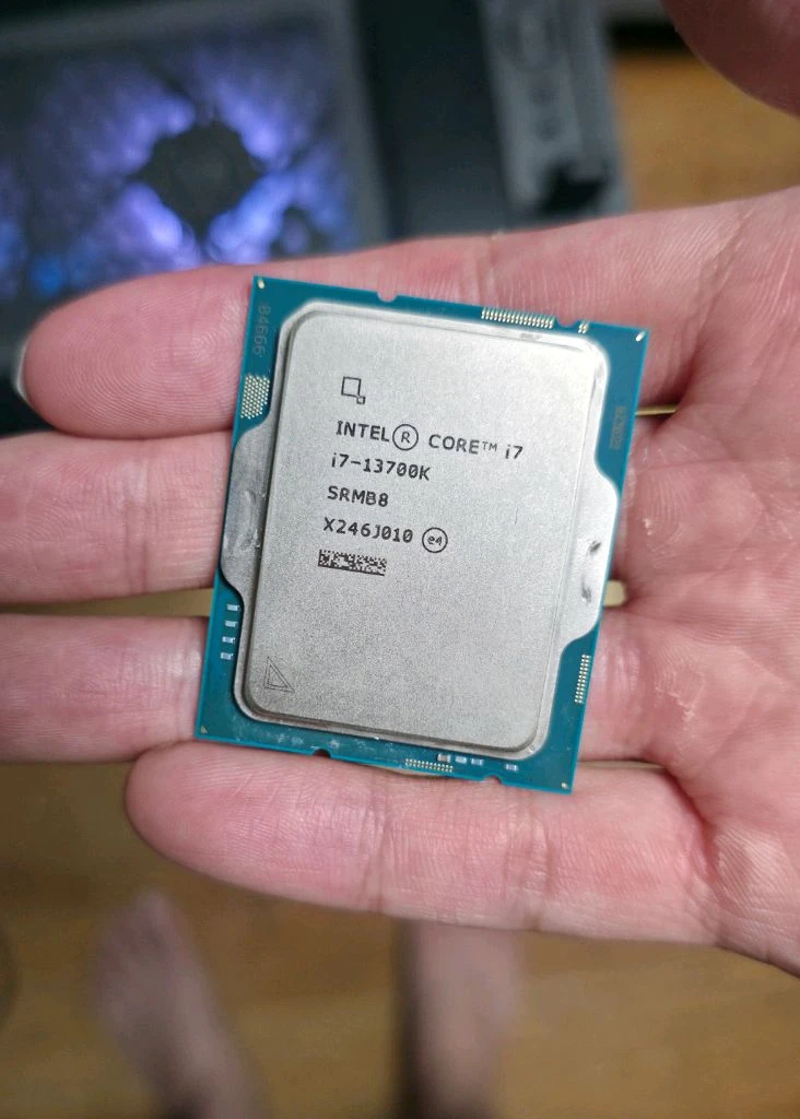 인텔 i7 13700k + 기가바이트 Z790 AORUS ELITE 어로스 엘리트 이미지