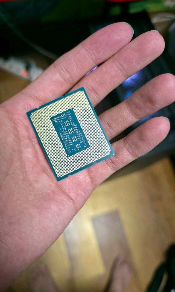 인텔 i7 13700k + 기가바이트 Z790 AORUS ELITE 어로스 엘리트 이미지