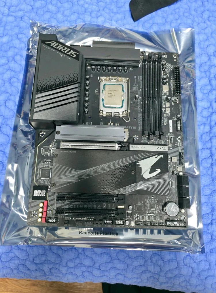 인텔 i7 13700k + 기가바이트 Z790 AORUS ELITE 어로스 엘리트 이미지