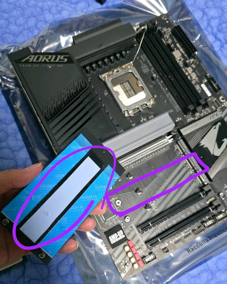 인텔 i7 13700k + 기가바이트 Z790 AORUS ELITE 어로스 엘리트 이미지
