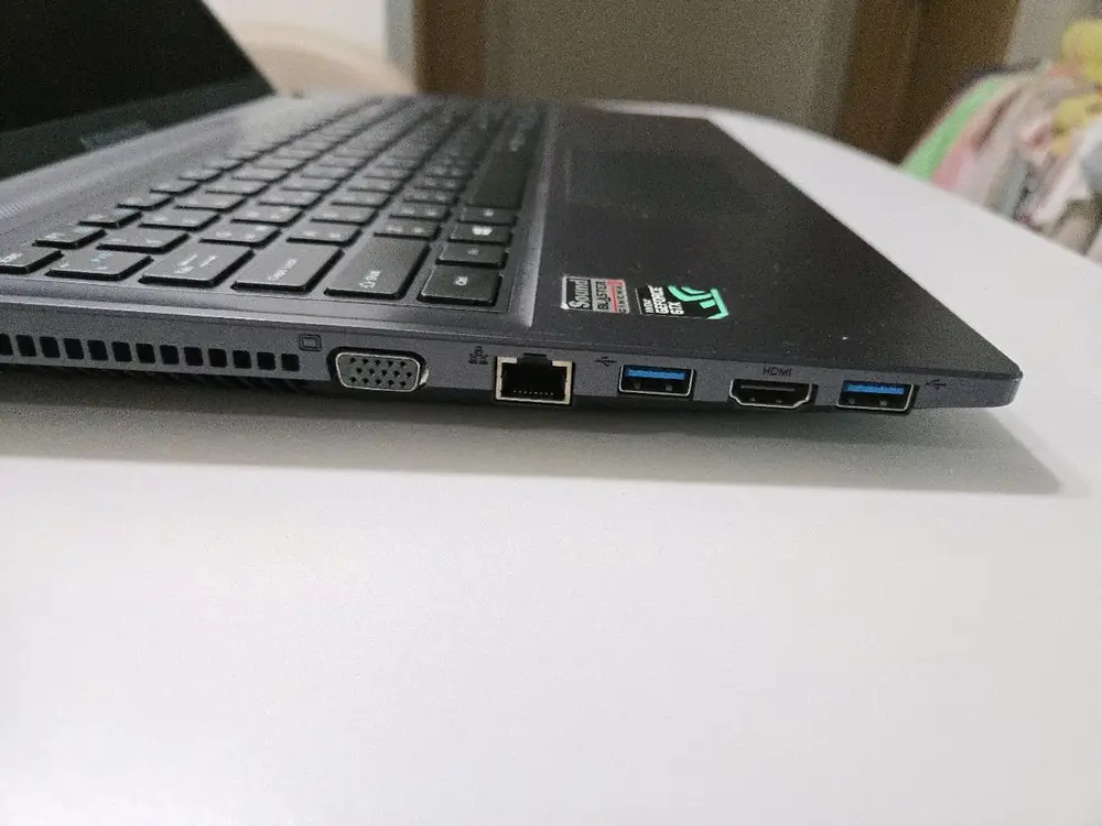 한성 보스몬스터 게이밍 노트북(i7-7600, GTX1050Ti, 새 배터리교체) 이미지