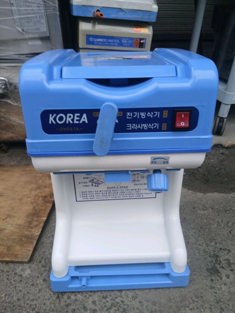 중고 A급 대한산업 코리아 자동 크러셔 빙삭기 DH-961A (업소용 팥빙수 기계 얼음 분쇄기) 이미지