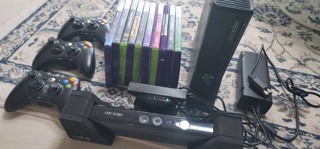 xbox 360 키넥티트세트 팝니다 15만원에 팝니다. - 안심되는 중고거래