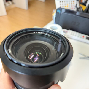 풀프레임 미러리스 소니 24-105mm F4 G OSS 렌즈 이미지