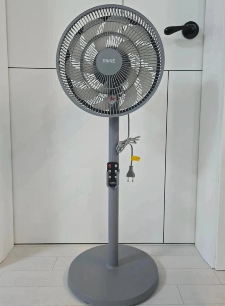 디엔 블라스 리모컨 스탠드 선풍기 이미지