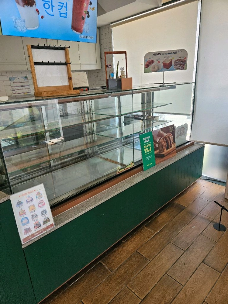 업소용 빵 진열대 세트 이미지