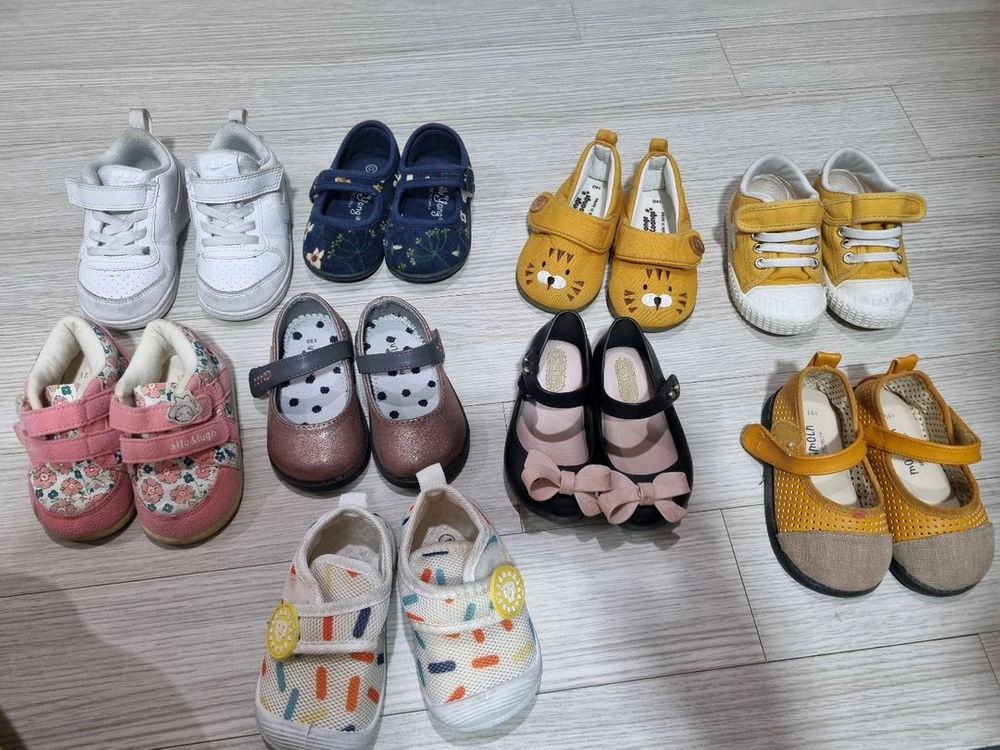 아기 걸음마 신발 삑삑 뽁뽁 130 140 샌들 부츠 구두 운동화 이미지