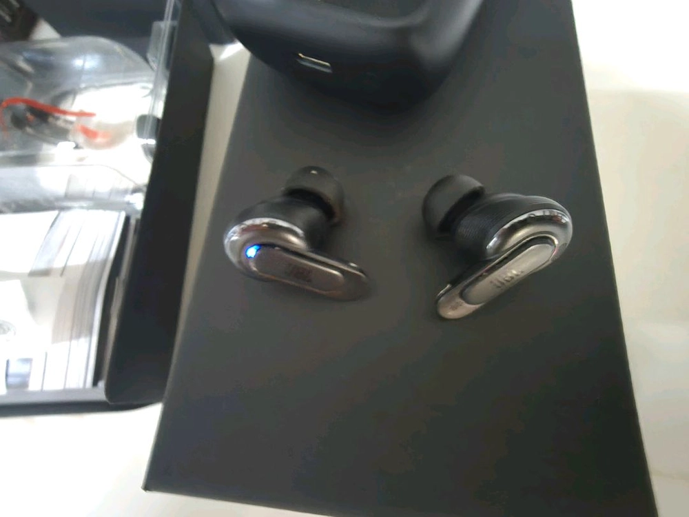 삼성공식파트너 JBL TOUR PRO3 노이즈캔슬링 블루투스 이어폰 이미지