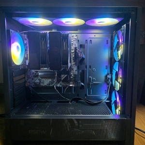 AMD 라이젠 7800x3d, ssd1테라, 램 32기가 등 컴퓨터 반본체 판매 이미지