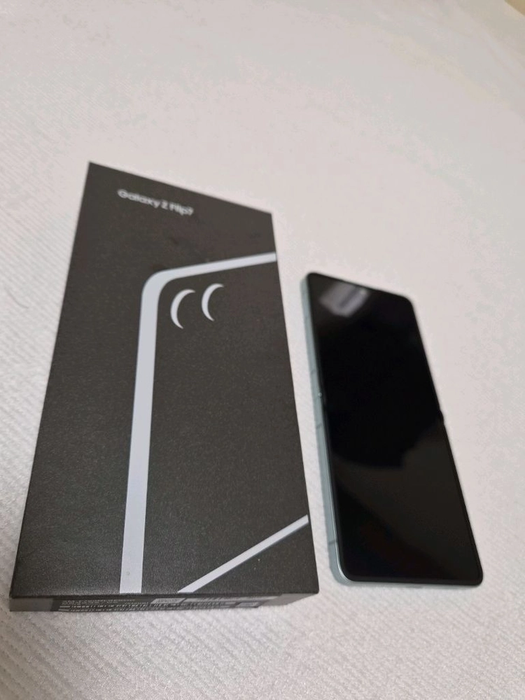 갤럭시 Z Flip7 민트 512GB 자급제 풀박스 이미지