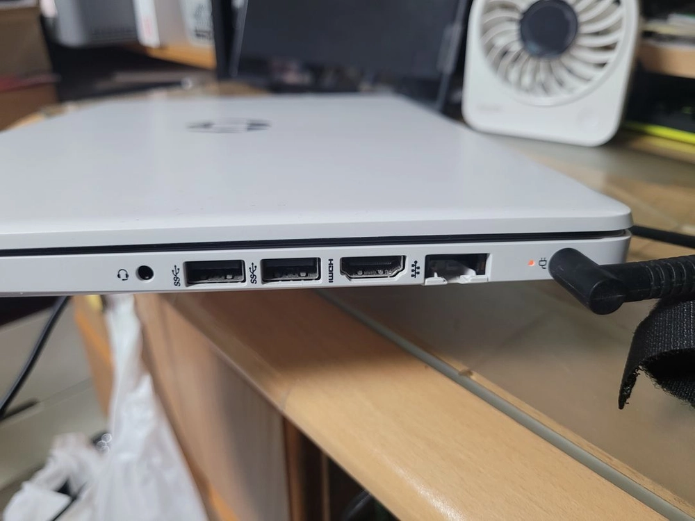 HP Laptop 라이젠3/20G/240기가 14인치 노트북 팝니다. 이미지