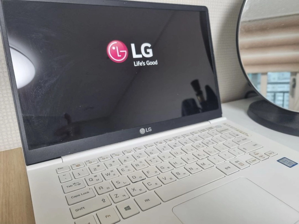 LG 그램 14인치 노트북 14Z990 i3-8145U 램8기가 SSD256GB 가성비 사무용업무용 노트북 이미지