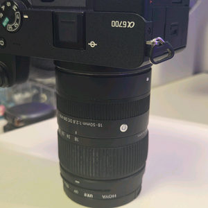소니 알파 A6700 미러리스 카메라 (18-50mm 렌즈 포함) 이미지