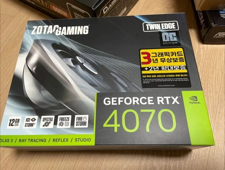 ZOTAC GAMING 지포스 RTX 4070 12GB TWIN EDGE OC - 안심되는 중고거래