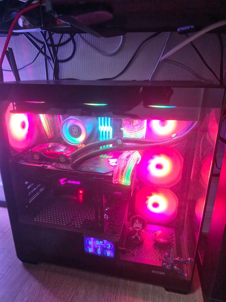 i7 8700k/z390갓라이크/ddr4 지스킬32gb/슈플1000w 플래티넘/ 970evo 256g 판매 이미지