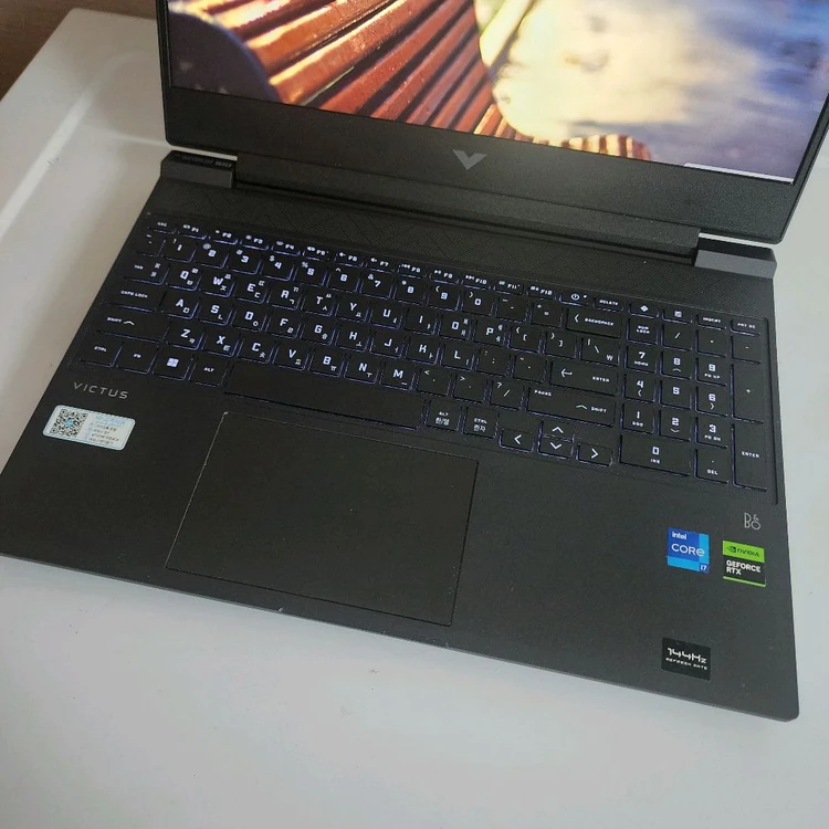 HP 빅터스 게이밍 노트북 15인치 (i7-13700H/16GB/RTX4050/144Hz) 판매합니다. 이미지
