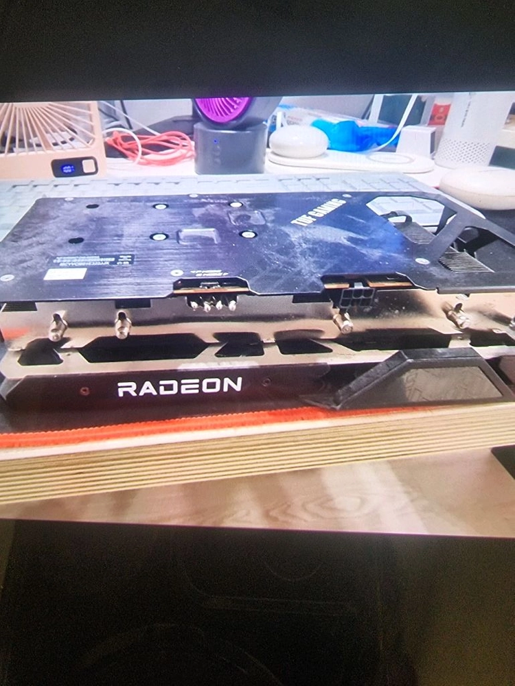 라데온 RX6500XT 이미지