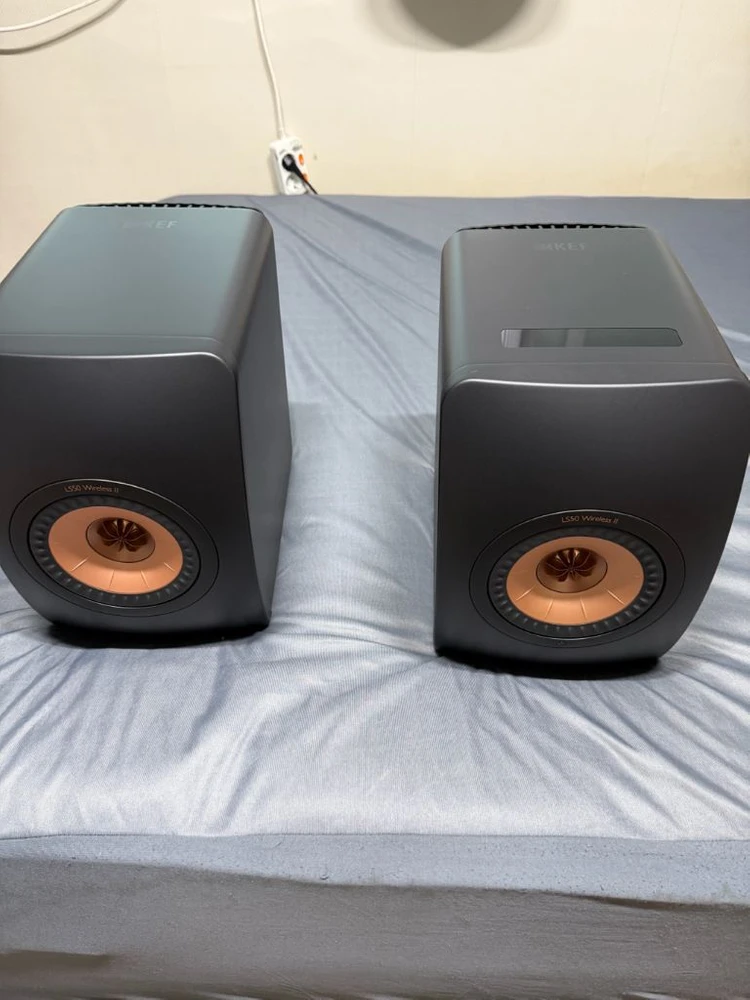 KEF LS50 Wireless II +스탠드 팝니다 - 안심되는 중고거래