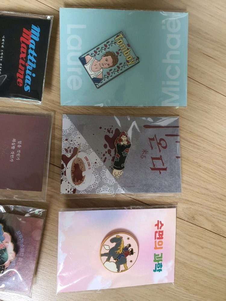 영화 공식 굿즈패키지 뱃지, 아티스트 뱃지 이미지