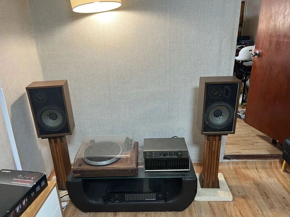 ar7 빈티지 스피커 이미지
