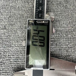 웨이텍 대만산 정밀 디지털 버니어 캘리퍼스 200mm 미사용 새상품 * 상품 상세 정보 • 상태: 미사용 이미지