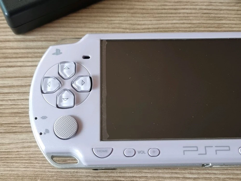 소니 플레이스테이션 포터블 정발 PSP-2005 라벤더 퍼플 이미지