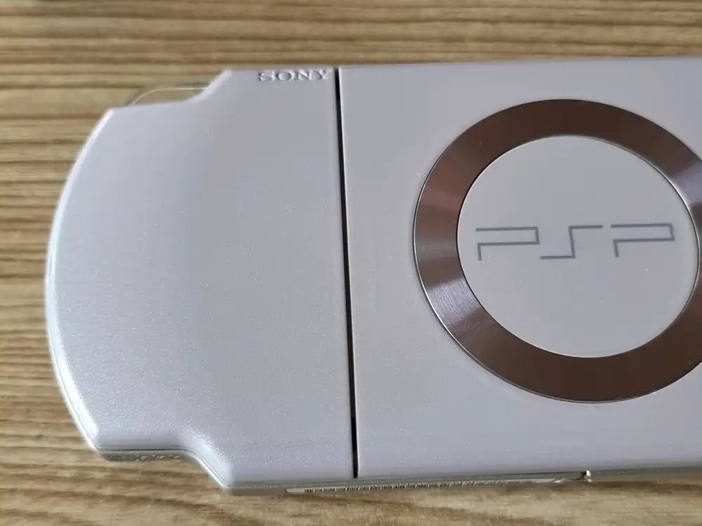 소니 플레이스테이션 포터블 정발 PSP-2005 라벤더 퍼플 이미지