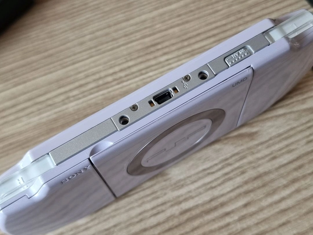 소니 플레이스테이션 포터블 정발 PSP-2005 라벤더 퍼플 이미지