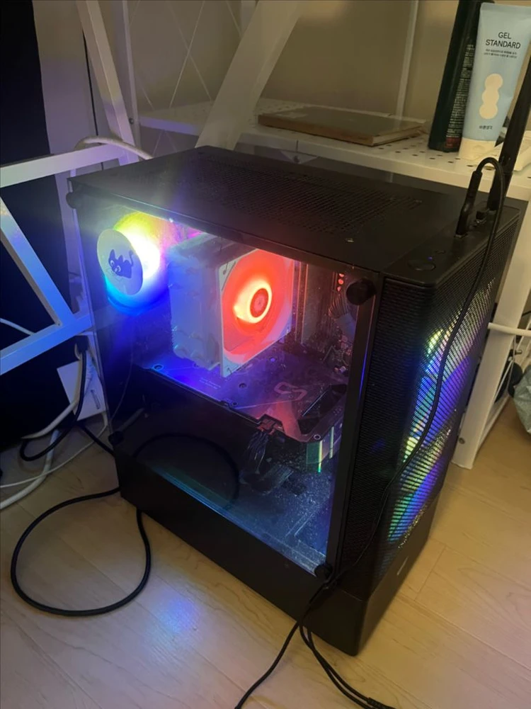 RTX4070, 라이젠 5600X 게이밍 완본체 판매합니다 - 안심되는 중고거래