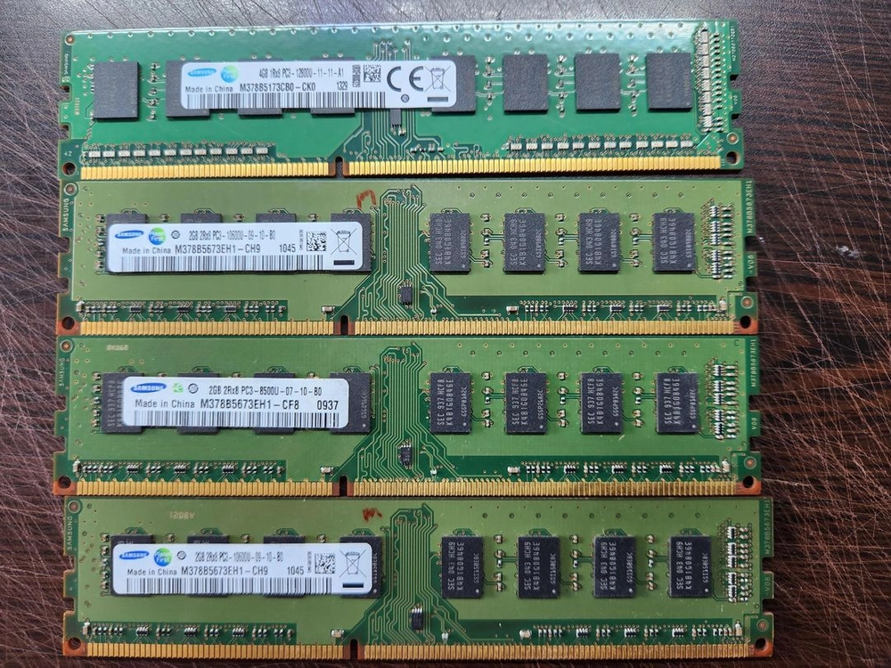삼성 DDR3 4GB 2GB 메모리 4개 세트 35000원 이미지