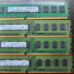 삼성 DDR3 4GB 2GB 메모리 4개 세트 35000원 이미지