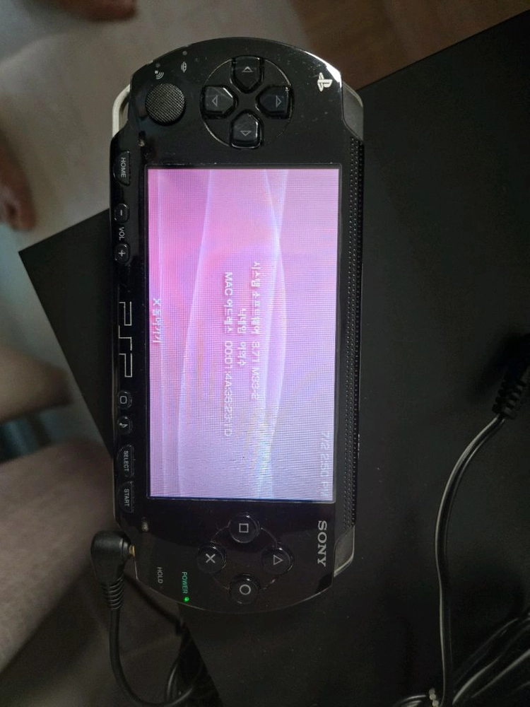 소니 PSP-1000 블랙 게임기 (psp+전원아답터+메모리스틱2gb+umd) 이미지