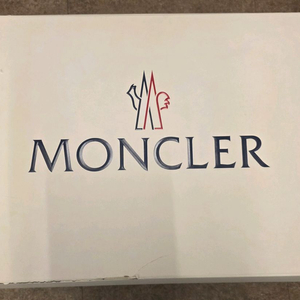 몽클레어 클루니 이미지