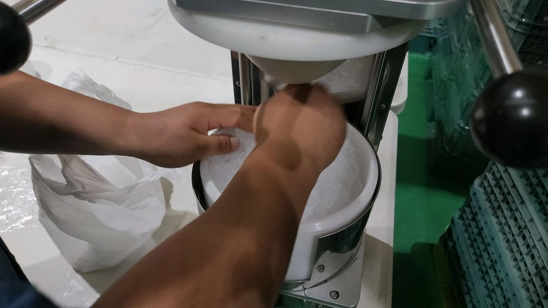 아카시덴코 업소용 얼음그릇 제조기 AK300 빙수그릇, 눈꽃빙수용 가능 이미지