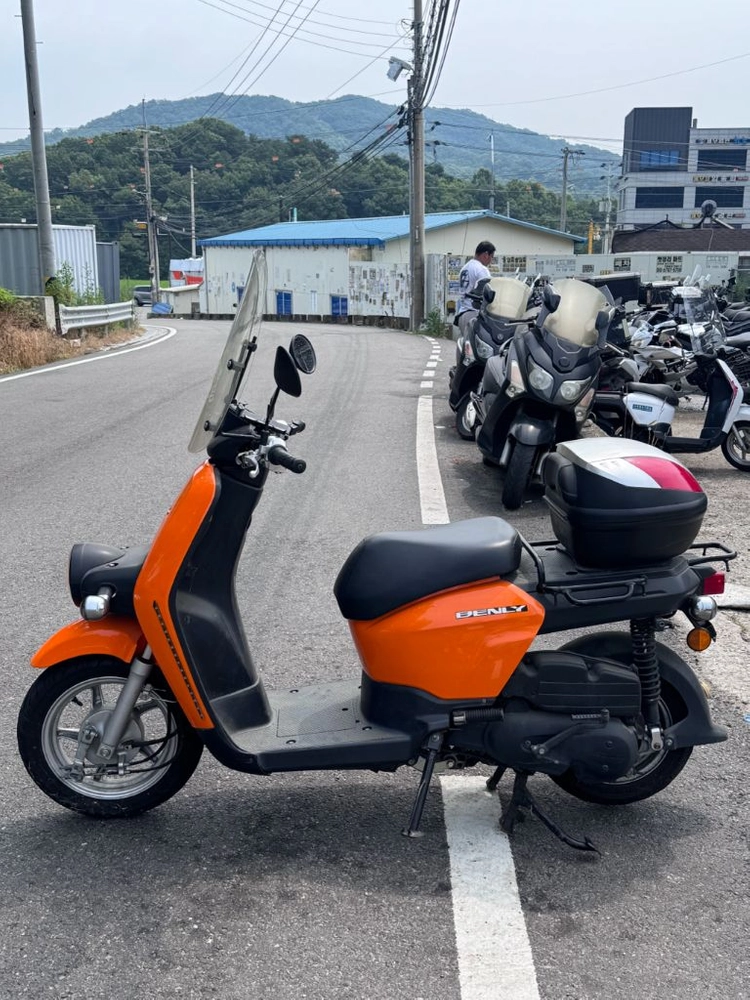 혼다 벤리110 이미지