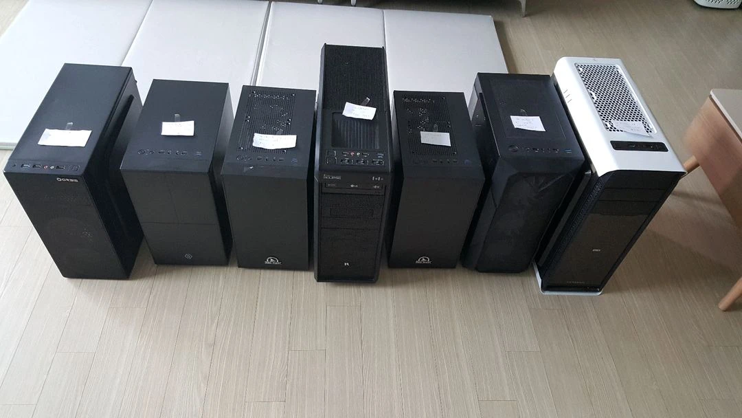 사무실 물품 정리중입니다 게이밍 컴퓨터, 사무용 컴퓨터 수량 팝니다 이미지