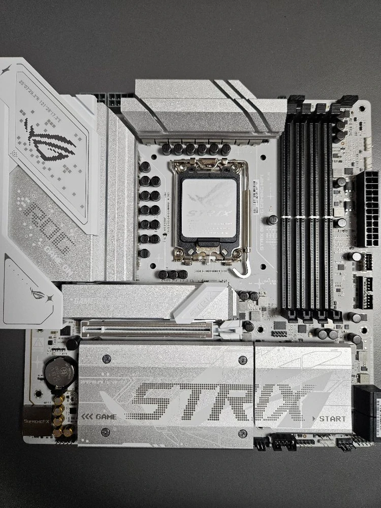 asus rog strix b860g gaming wifi 이미지