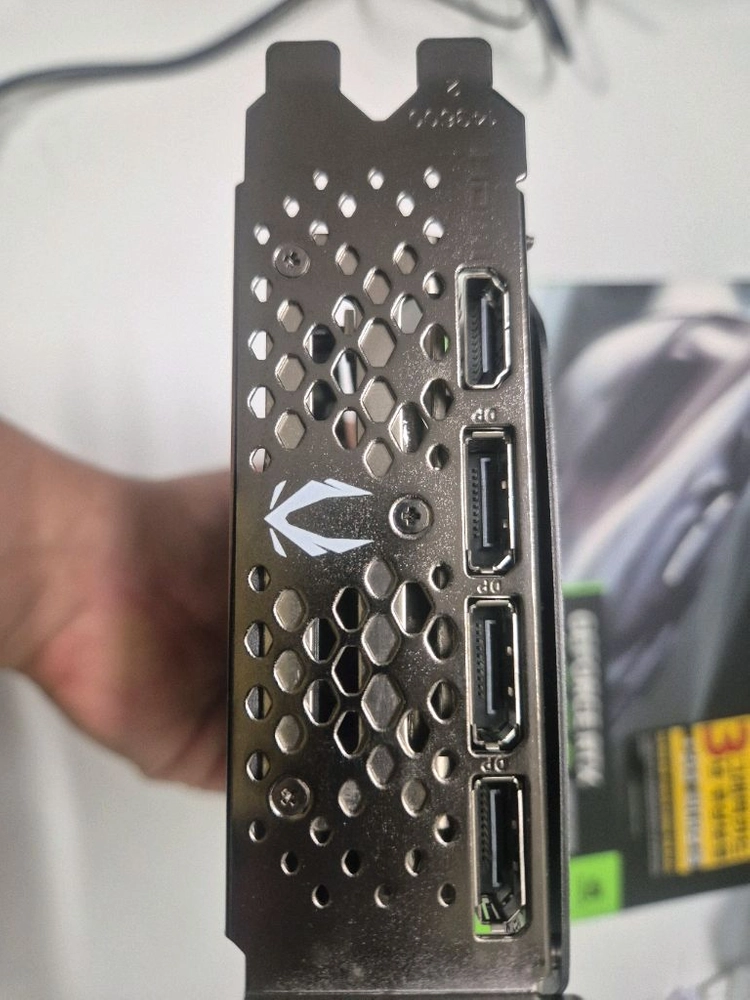 ZOTAC GAMING 지포스 RTX 4070 SUPER TWIN Edge OC D6X 12GB 이미지